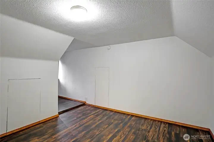 Upstairs bedroom Upstairs bedroom