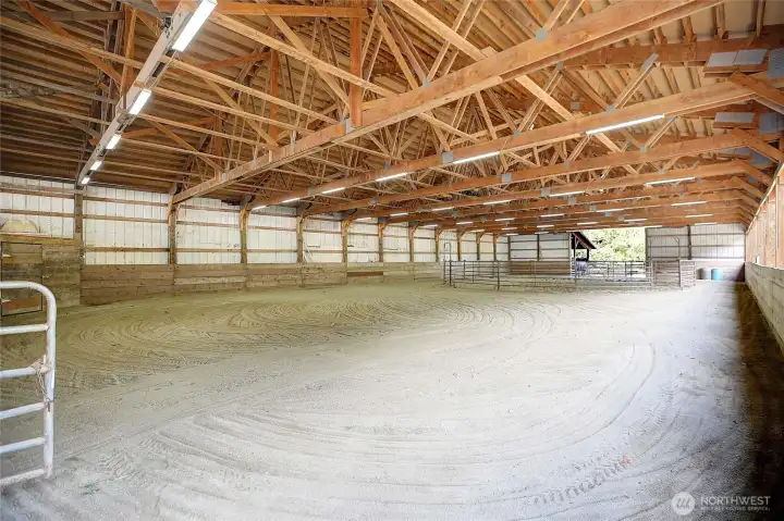 Arena measures 60X120 - close to many trail riding opportunities! Arena measures 60X120 - close to many trail riding opportunities!