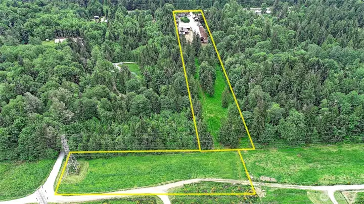 Meadows and pasture fully fenced 7.61 acres Meadows and pasture fully fenced 7.61 acres