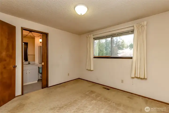 Primary bedroom with 3/4 bath