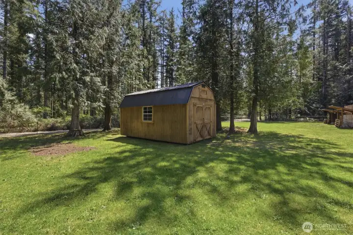 MINI BARN
