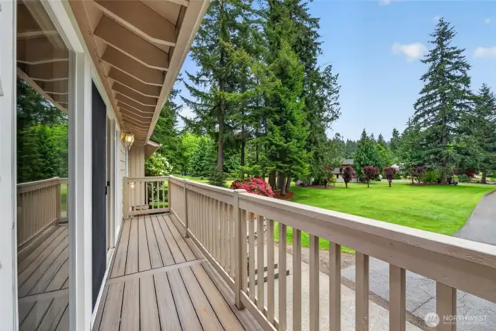 Trex decking balcony off of the family room overlooking the front property.