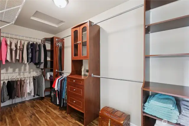 Walk In Closet - Primary