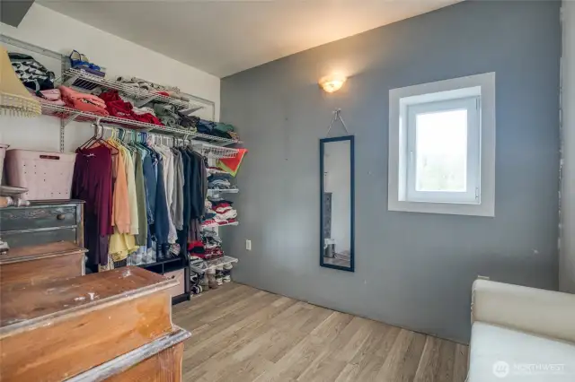 Bottom floor flex room