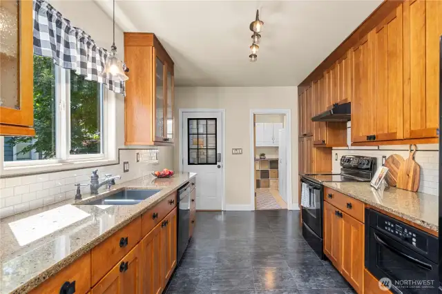 Well-appointed, spacious kitchen.