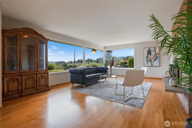 Gorgeous views of Mt. Rainier can be enjoyed through the large picture windows in the living room.