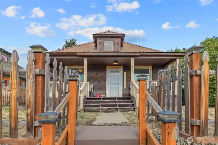 Another view of this darling home from 3rd Street.