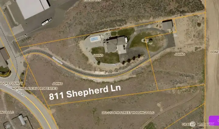 Boundary lines are approximate. Please refer to Survey and plat map.