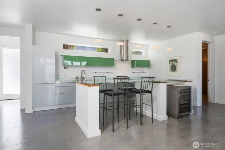 Sleek & Modern Kitchen