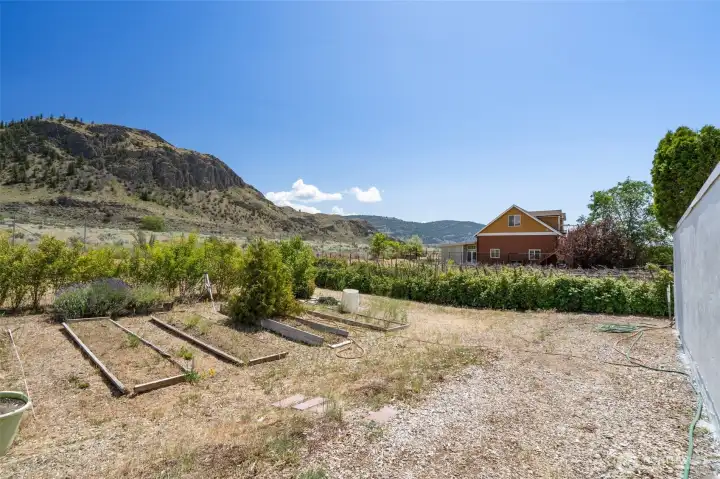 Incredible garden space