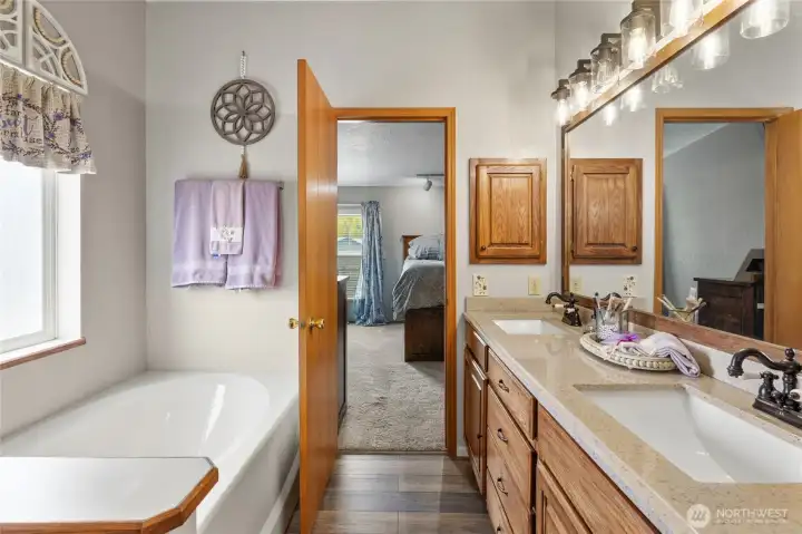 Wonderful primary bath with soaking tub!