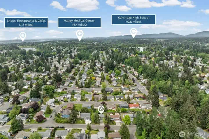 The high school less than a mile away, so kids can safely walk to school. Kent Valley Medical center is 4.4 miles out, and coffee shops and restaurants just 1.5 miles up the road. The everyday essentials are all right here.