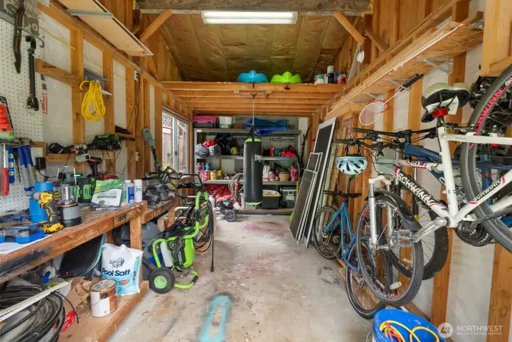 separate Shop space is perfect for garden shed, and extra storage space in loft. Not your ordinary detached shed.