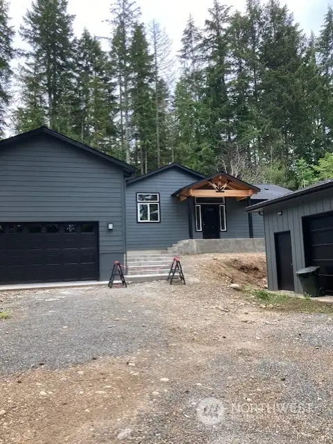 Front entrances with one car garage/ Shop