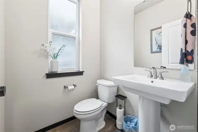 1/2 bath downstairs