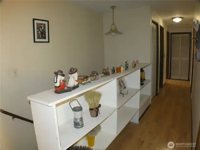 Hall to 3 bedrooms