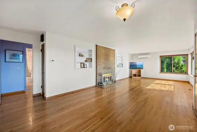 From dining room looking into living room and main hallaway