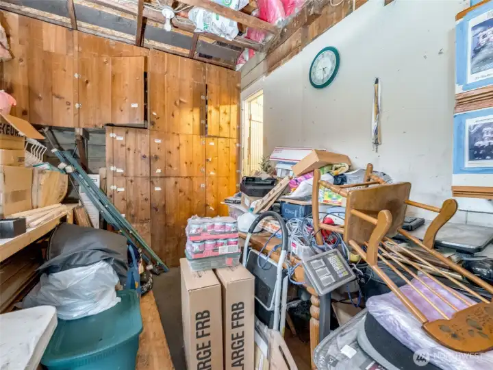 Garage turnout to be storage.