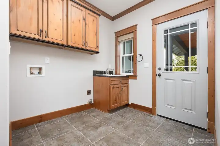 Laundry/Mud Room