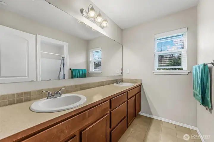 Upstairs full bath with double vanity