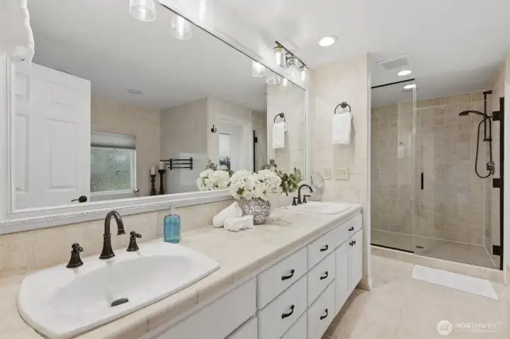 Primary ensuite bathroom Primary ensuite bathroom