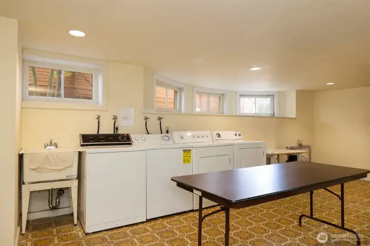This unit has the only direst-access to the shared laundry and private storage room. This unit has the only direst-access to the shared laundry and private storage room.