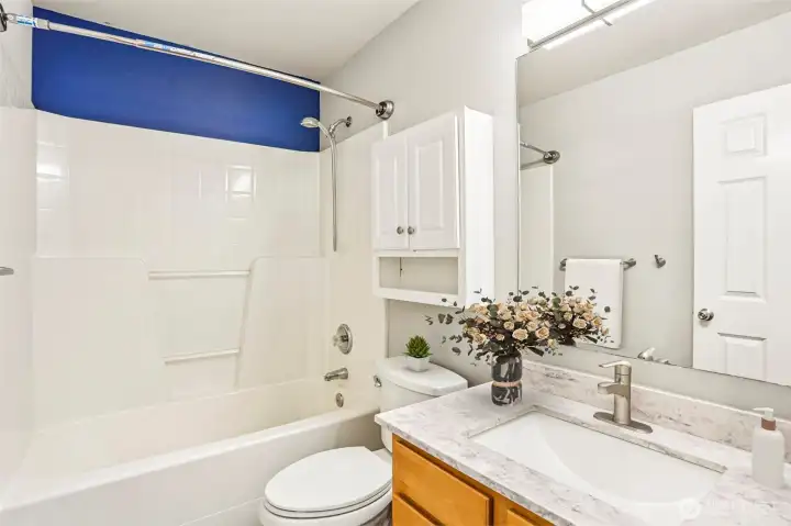 Unit A main bath