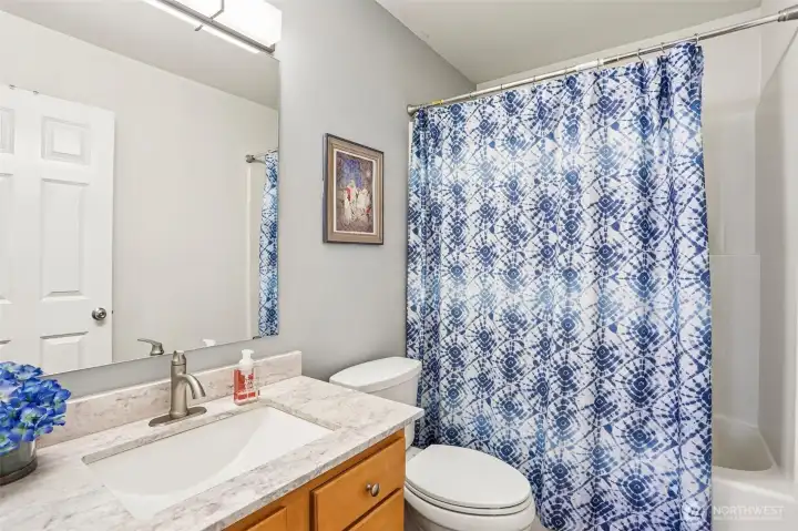 Main Bath B