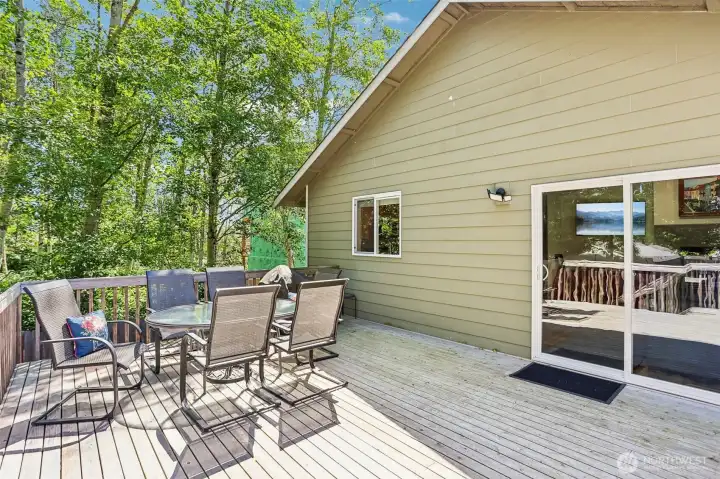 Deck B