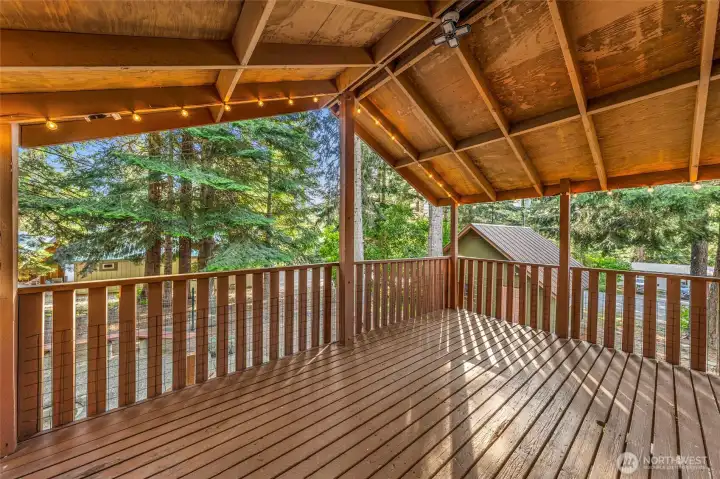 Covered deck off kitchen wired for hot tub Covered deck off kitchen wired for hot tub