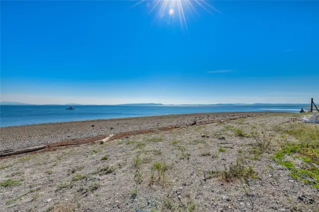 Endless beach walks and views - 180 degree plus
