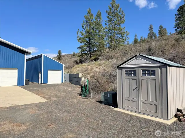Small storage shed as well!