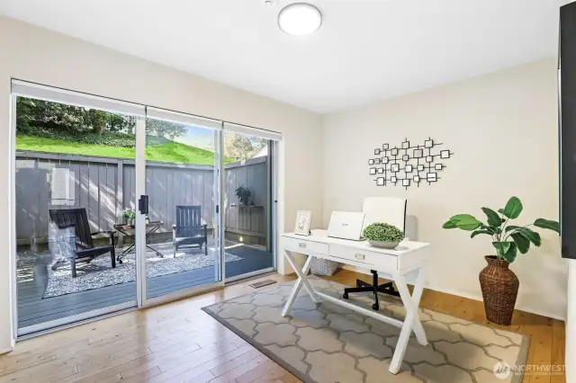 Den/Office Area with Direct Access to Outdoor
