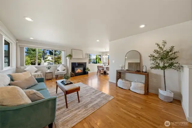 Welcome in to this beautiful single story home