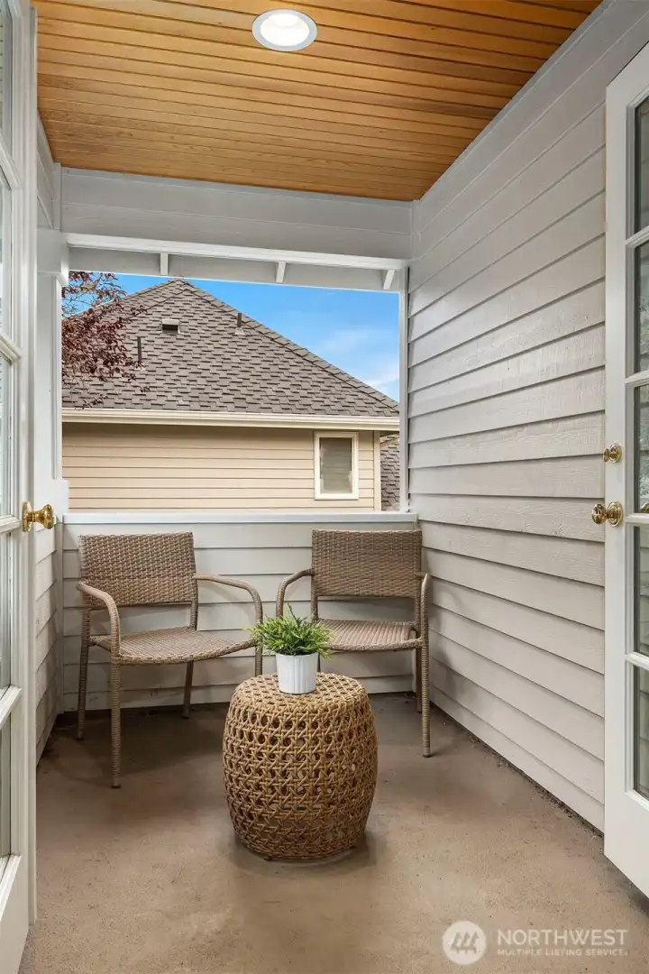 Enjoy your morning coffee in this sweet spot - or watch the sunrise!