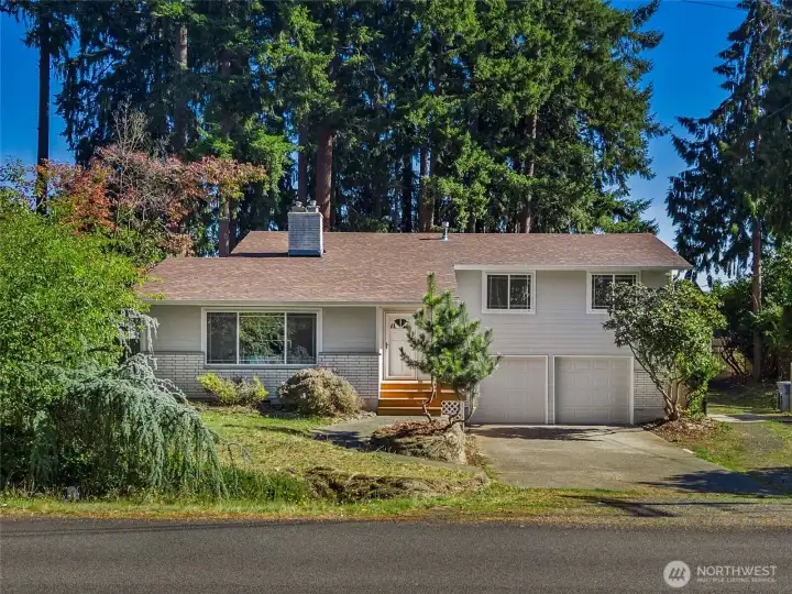 Newer roof, siding, and windows.