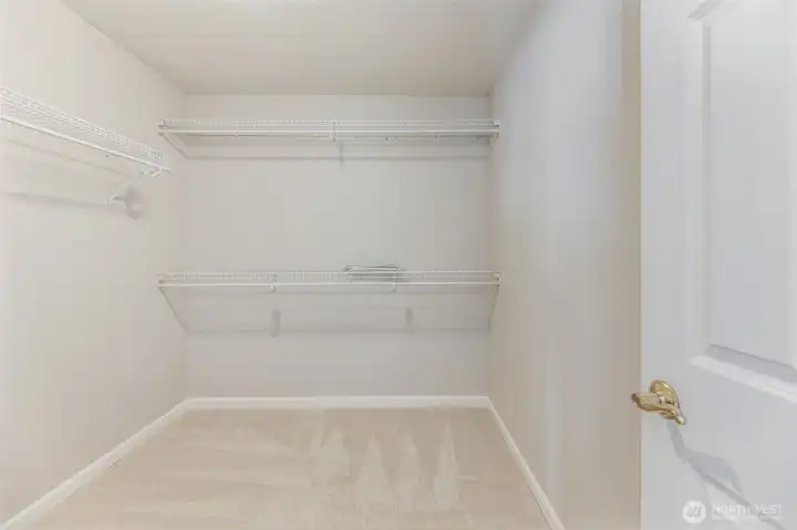 Large walk in closet attache