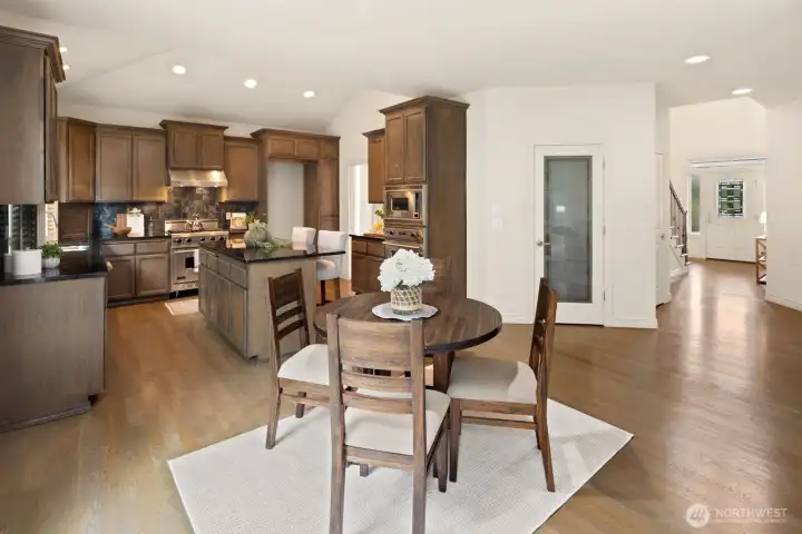 Spacious kitchen with large pantry and eating area.  Viking appliances and open floor plan!