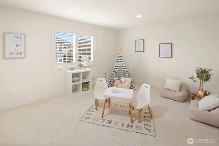 Bonus/media room with closet or possibly 5th bedroom.