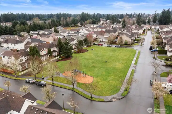 Community Park just steps away.