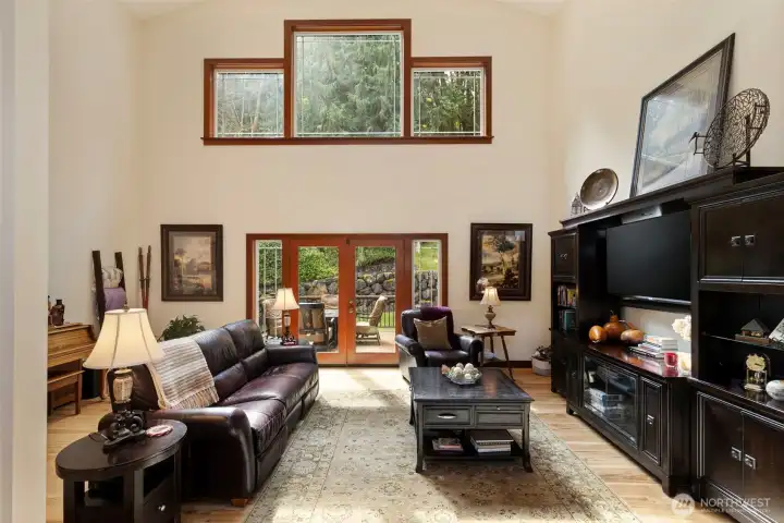 Vaulted ceilings and lots of wonderful natural light in the main living room.