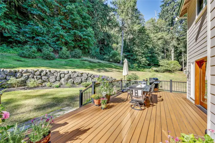 This is a wonderful space to entertain or relax!