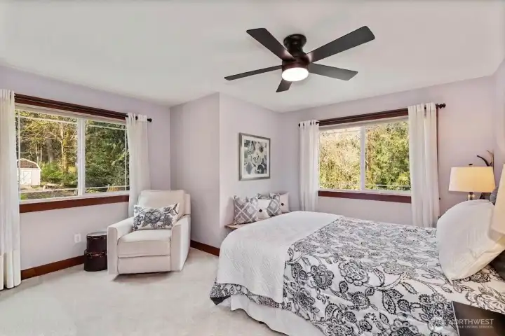 Bonus room: has a large, extra deep closet. Use a you like: bedroom, gym, home office, media room...