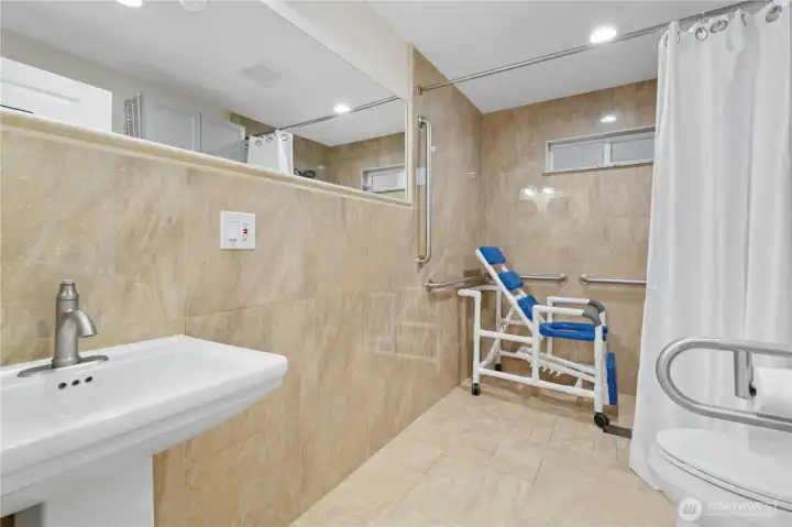 Upstairs Bathroom #1