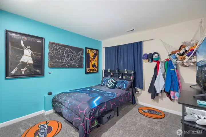 2nd Bedroom