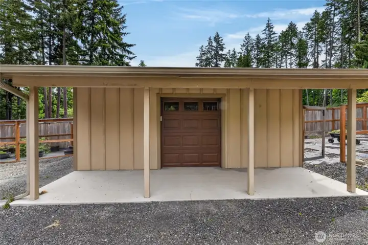Detached 300 sqft shop Detached 300 sqft shop