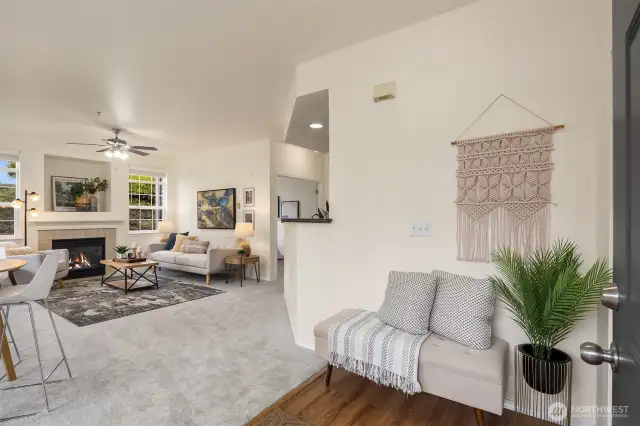 Open entry that overlooks the dining and living rooms.