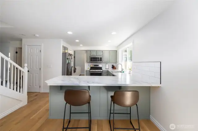 Eat-in kitchen