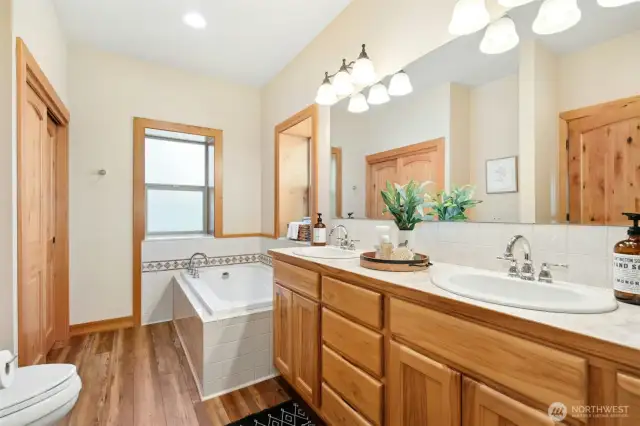 Full bath off primary