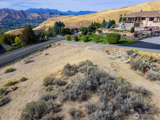 Mountain, city, river views - don't need to compromise!
